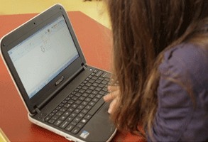 Escuelas de Argentina recibirán 500 mil computadoras de bajo costo