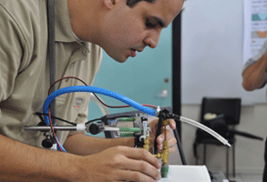 Dos científicos Argentinos descubrieron la Ferroelectricidad Toroidal y fueron reconocidos por su trabajo en nanopartes