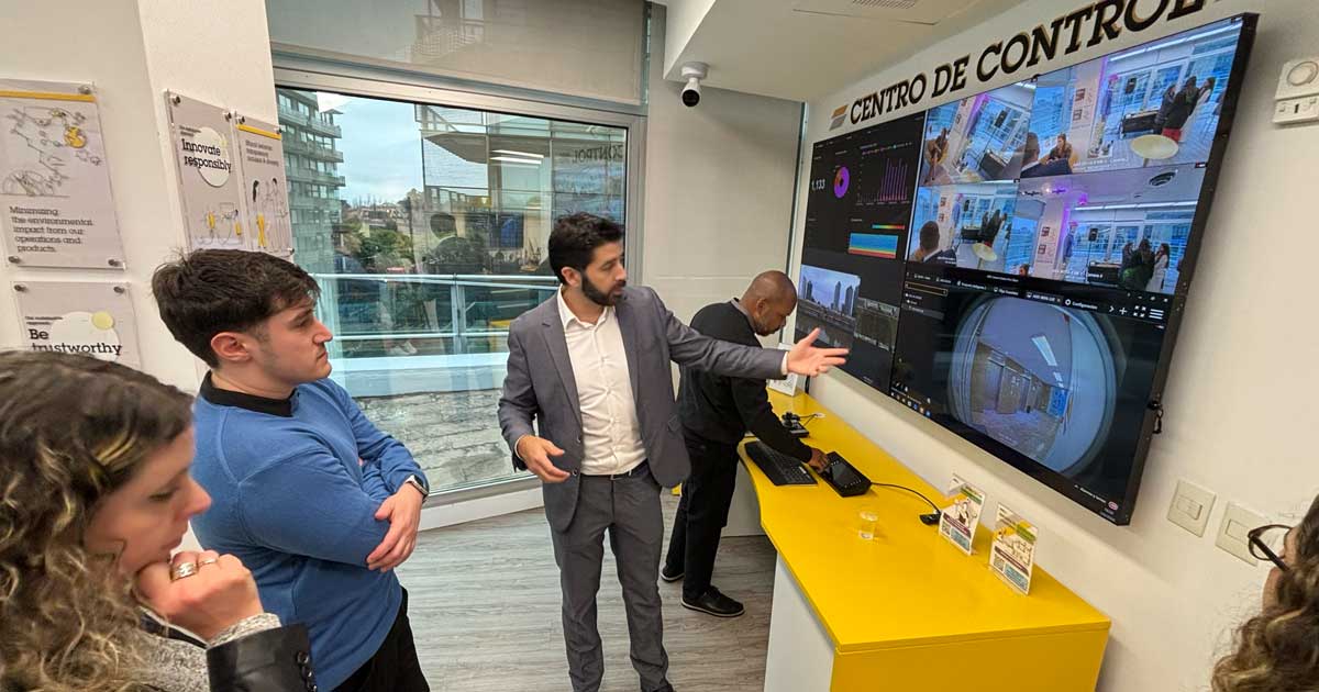 Luis Bonilla, en el entro de experiencias en Buenos Aires