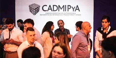 Pulso IT Negocios 2025: Marcas líderes y una app de networking protagonizan la novena edición
