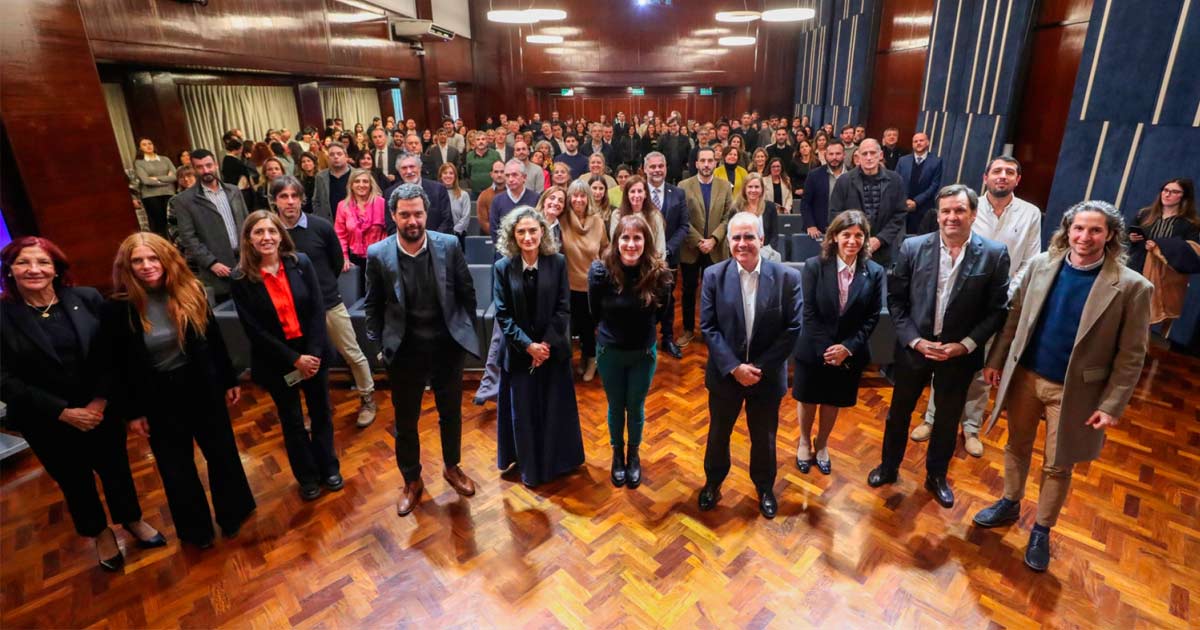 Gobierno y empresas lanzaron Capacitar, una plataforma de cursos para la Economa del Conocimiento