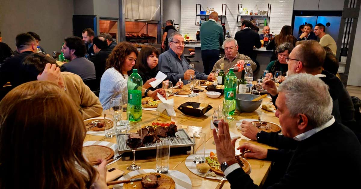 Cena de la reunin de Ceven y Retec