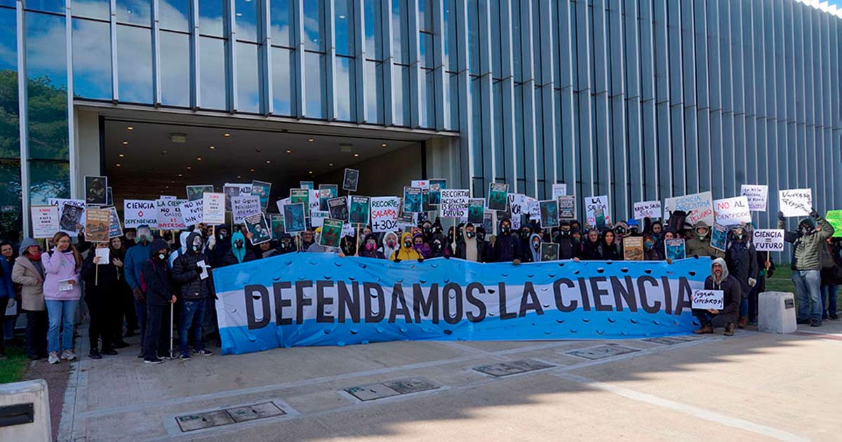 Movilizacin contra el cientificidio