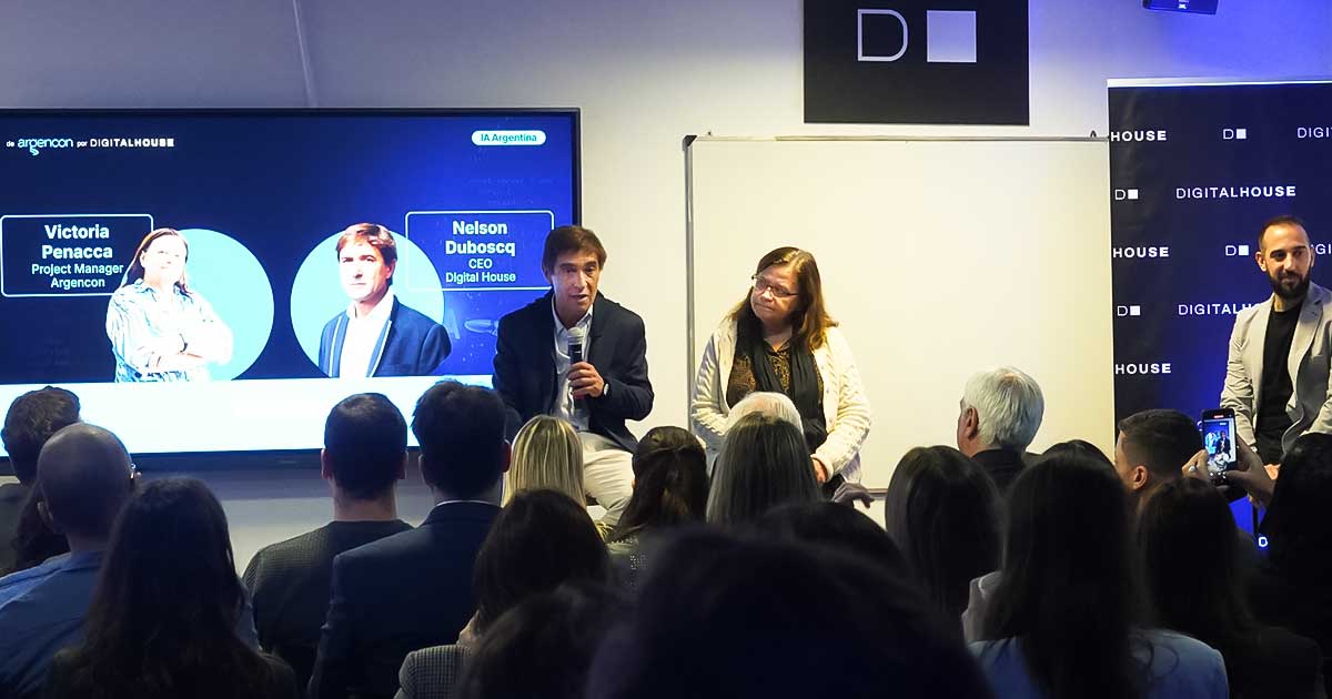 Nelson Duboscq, CEO de Digital House, y Victoria Penacca, Project Manager en Argencon