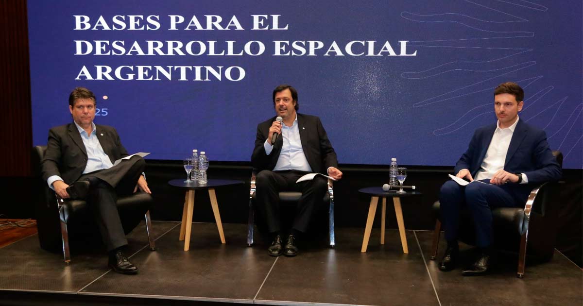 Presentación de las Bases para el Desarrollo Espacial Argentino