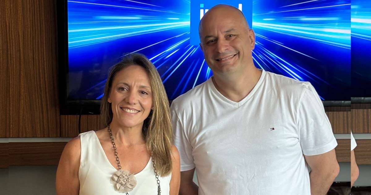 Mariela Lucchesi, LATAM Marketing Director & Argentina Country Lead, y Germán Loureiro, Technical Sales Specialist en Intel Corporation