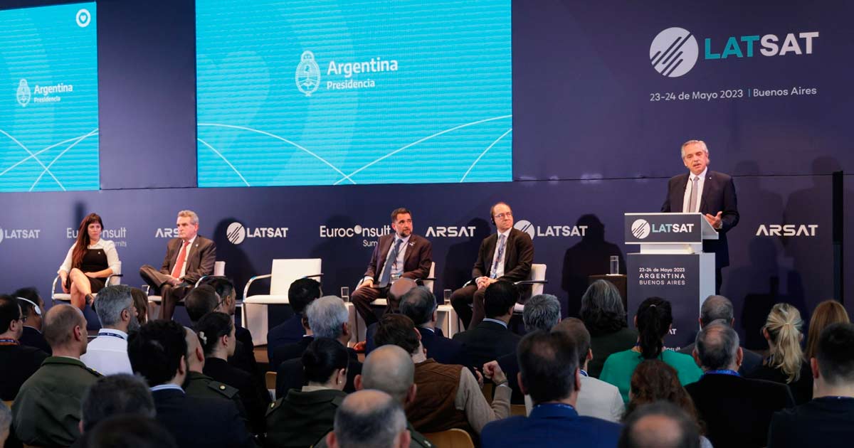 El presiente Alberto Fernndez, durante la apertura de LATSAT