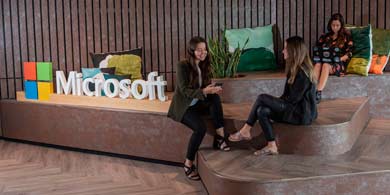 ¿Cómo son las nuevas oficinas híbridas de Microsoft Argentina?