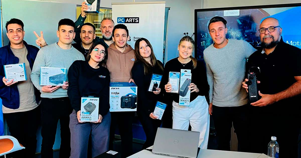 Equipo Forza en PC Arts