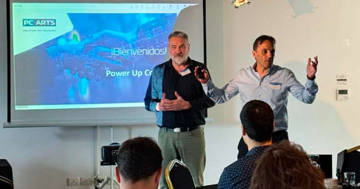 Ariel Loureyro, Gerente General de PC ARTS, y Maxi Barraza, Gerente Comercial de PC ARTS.
