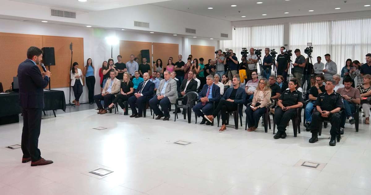 Maximiliano Pullaro, en la apertura de sobres técnicos de la licitación del sistema de videovigilancia Lince