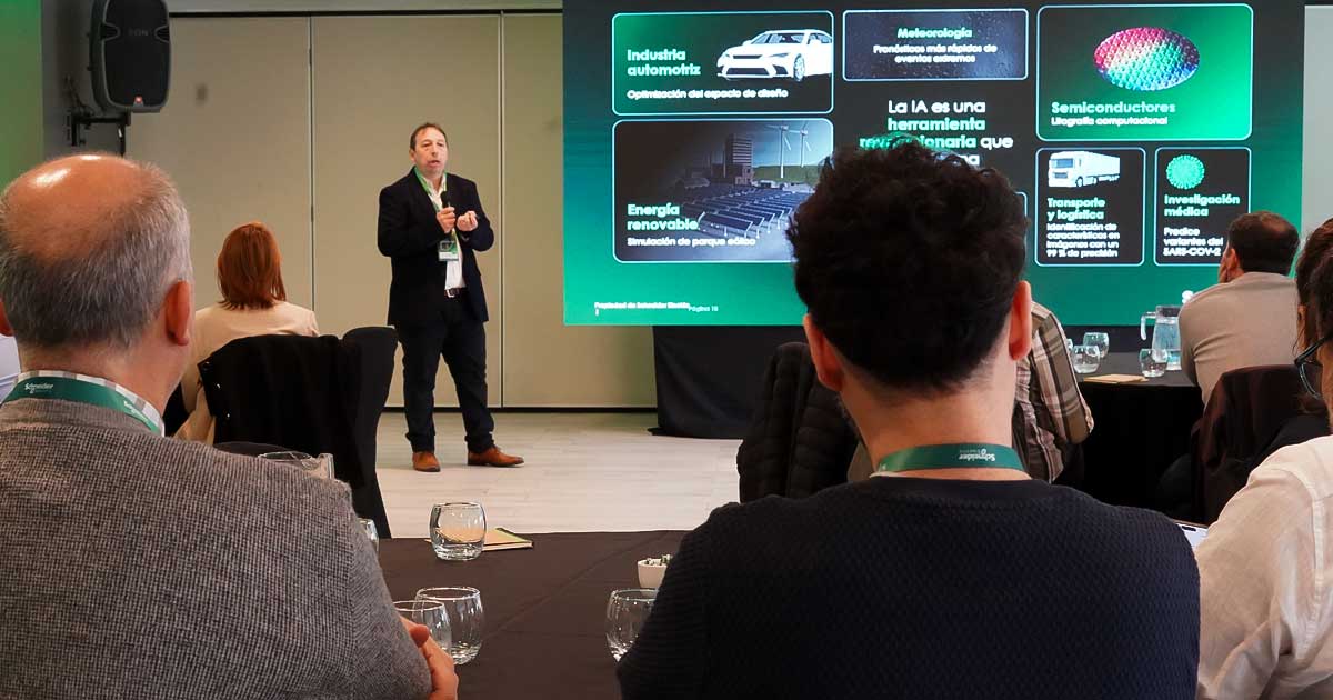 Julián Gurgone, arquitecto de soluciones de Schneider