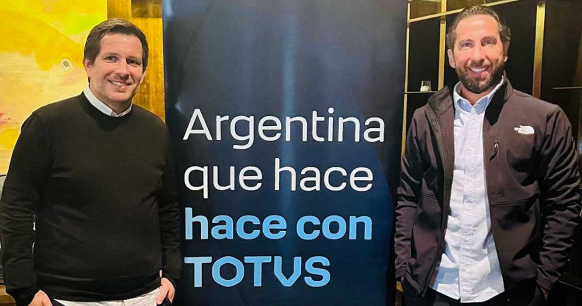 Javier Marbec, director para Mercado Internacional de TOTVS, y Alexandre Apendino, vicepresidente de Atención y Relacionamiento de TOTVS.